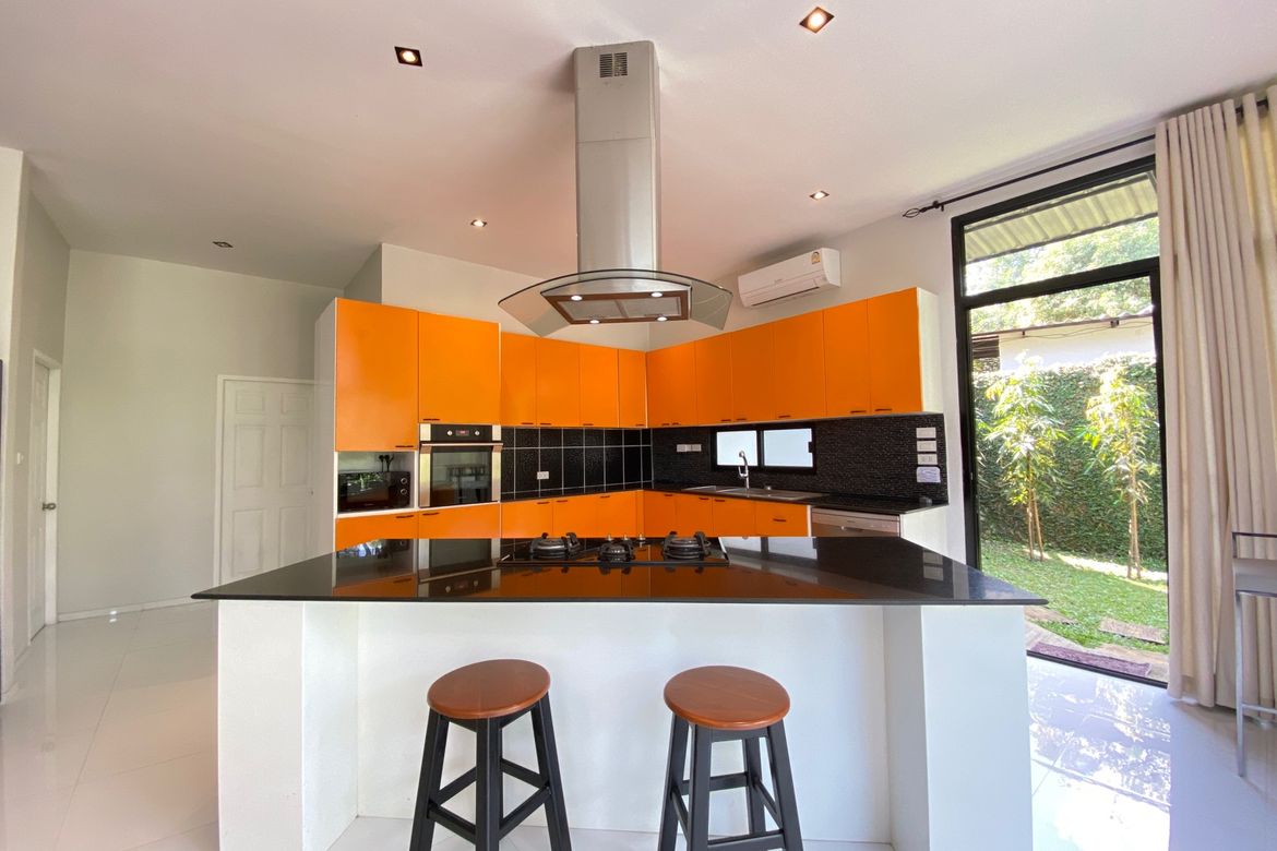 2 bed villa with a private pool for rent in Chang Kian