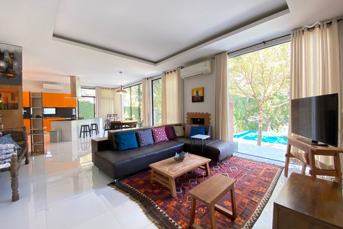 2 bed villa with a private pool for rent in Chang Kian