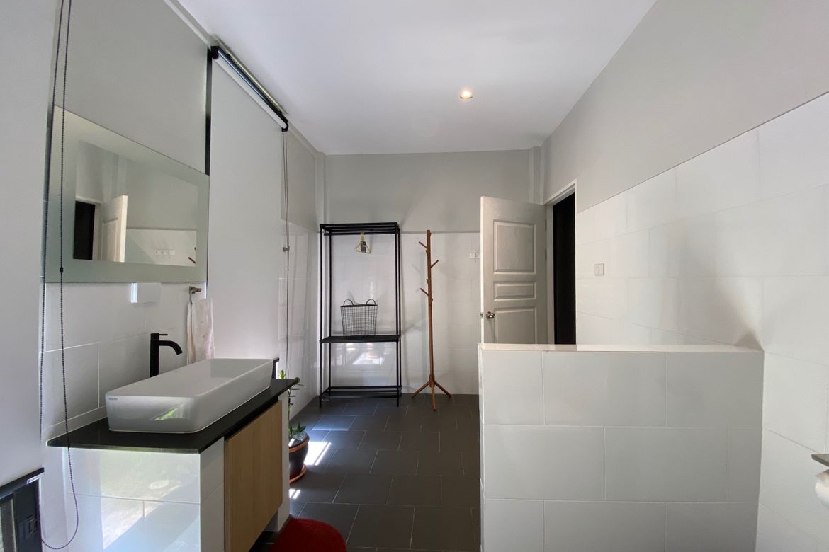 2 bed villa with a private pool for rent in Chang Kian