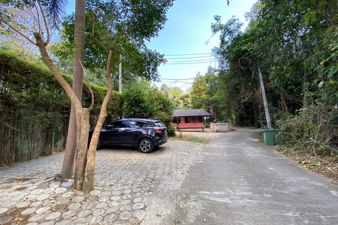 2 bed villa with a private pool for rent in Chang Kian