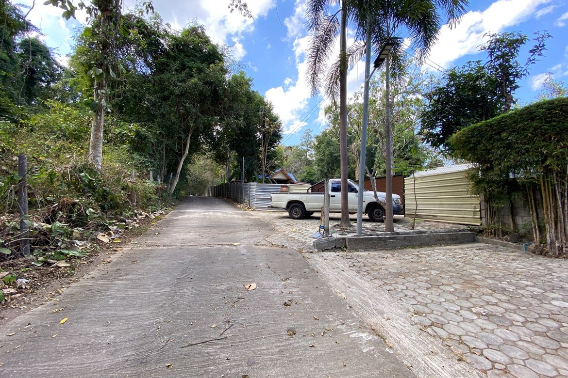 2 bed villa with a private pool for rent in Chang Kian