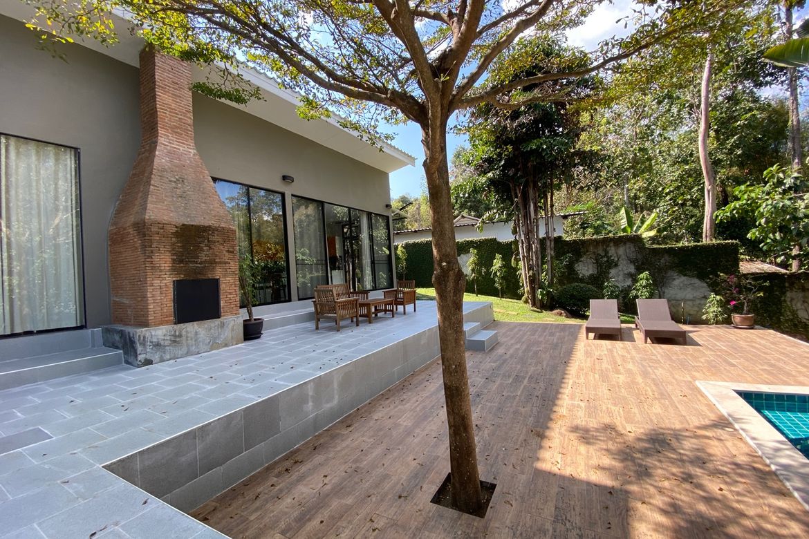 2 bed villa with a private pool for rent in Chang Kian