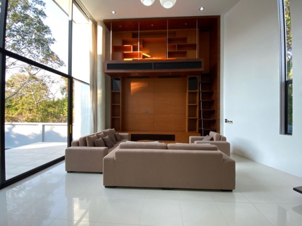 Modern 3 Bedrooms House for Rent in Chang Phuak area