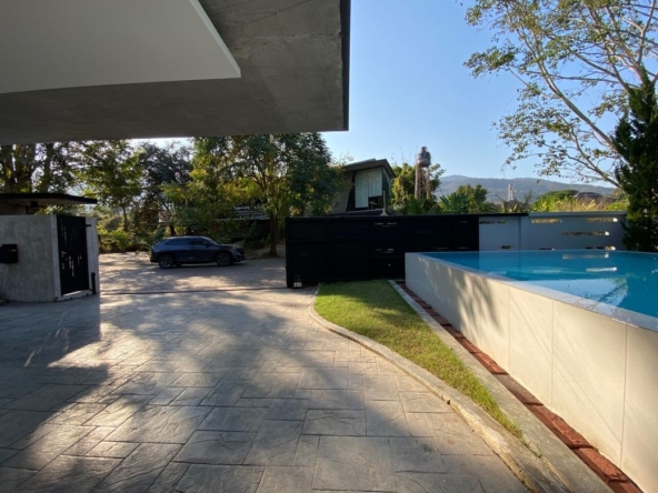 Modern 3 Bedrooms House for Rent in Chang Phuak area