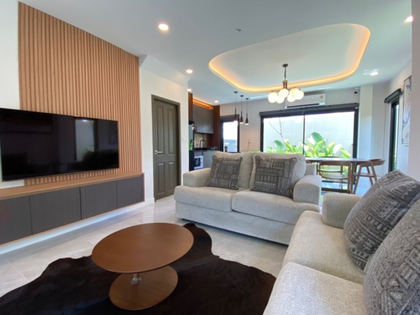 A modern 3 bed house for rent in Muang Chiang Mai-P-PHR977