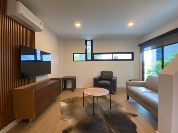A modern 3 bed house for rent in Muang Chiang Mai-P-PHR977