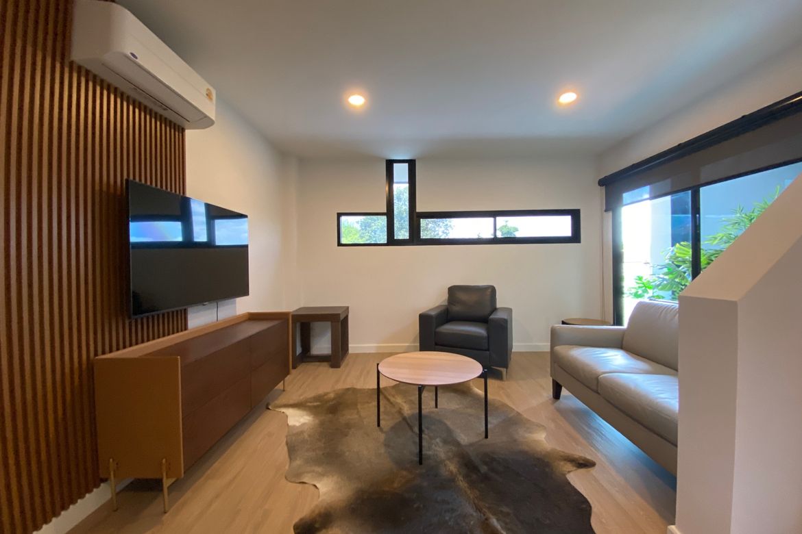 A modern 3 bed house for rent in Muang Chiang Mai-P-PHR977