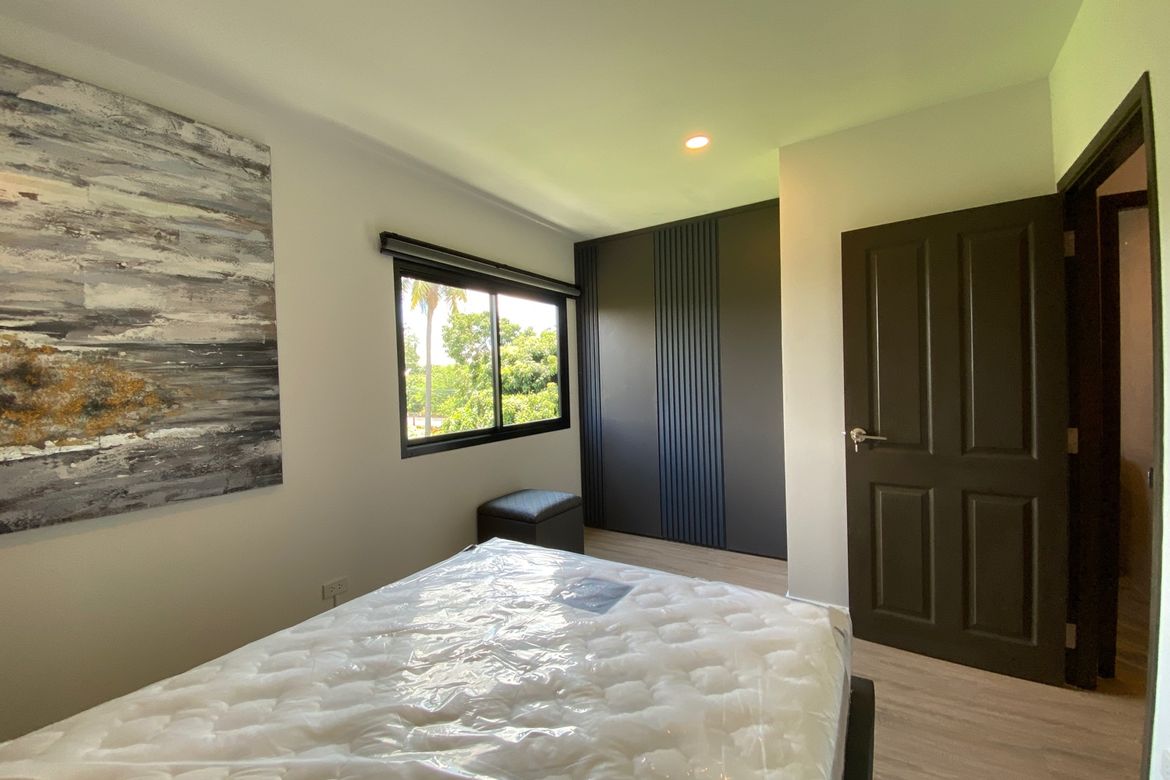 A modern 3 bed house for rent in Muang Chiang Mai-P-PHR977