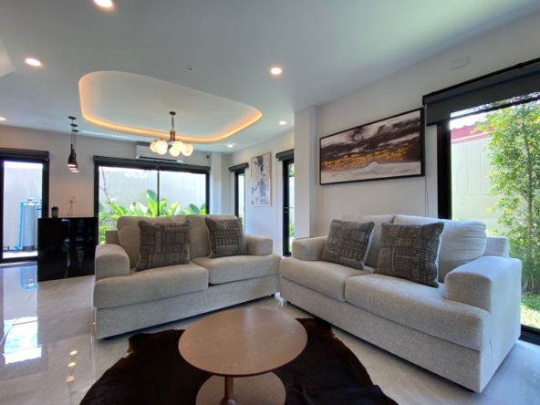 A modern 3 bed house for rent in Muang Chiang Mai-P-PHR977