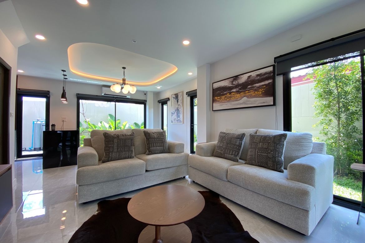 A modern 3 bed house for rent in Muang Chiang Mai-P-PHR977