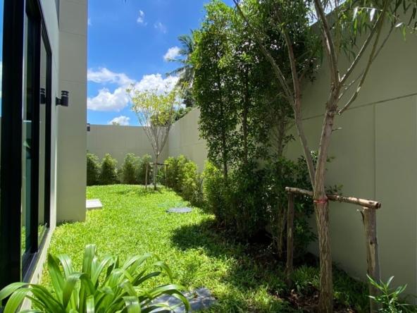 A modern 3 bed house for rent in Muang Chiang Mai-P-PHR977