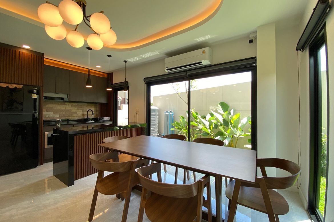 A modern 3 bed house for rent in Muang Chiang Mai-P-PHR977
