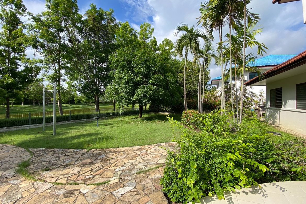 3-Bed Family Home with Private Pool for Rent in San Kamphaeng