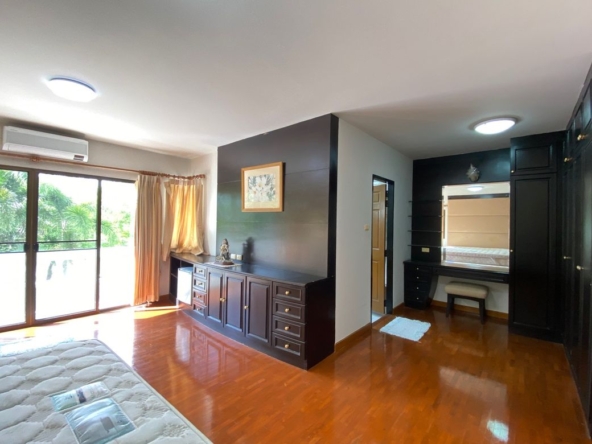 3-Bed Family Home with Private Pool for Rent in San Kamphaeng