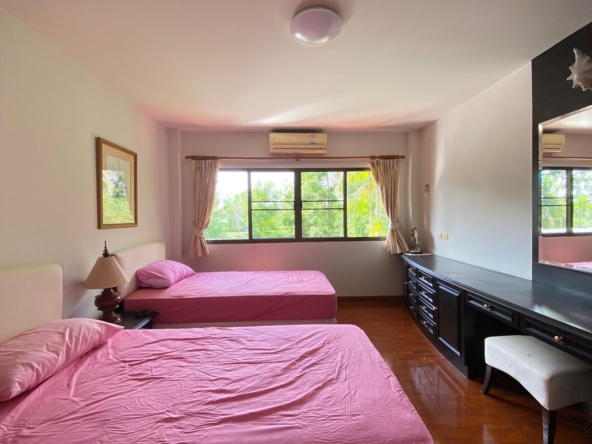 Chiang Mai-P-PHR1136