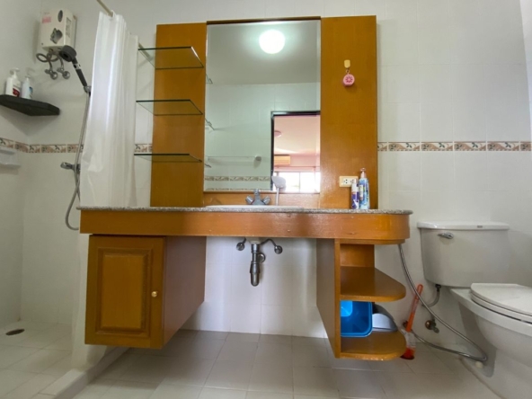 3-Bed Family Home with Private Pool for Rent in San Kamphaeng