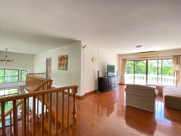 3-Bed Family Home with Private Pool for Rent in San Kamphaeng