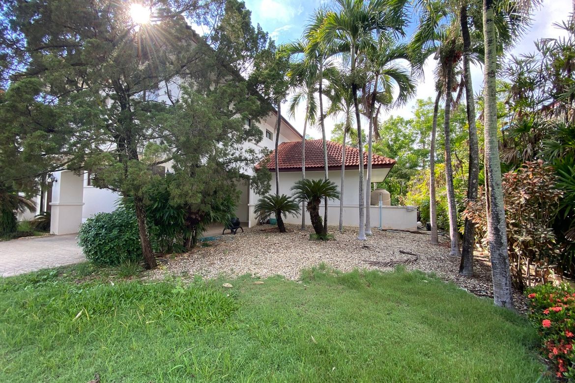 3-Bed Family Home with Private Pool for Rent in San Kamphaeng