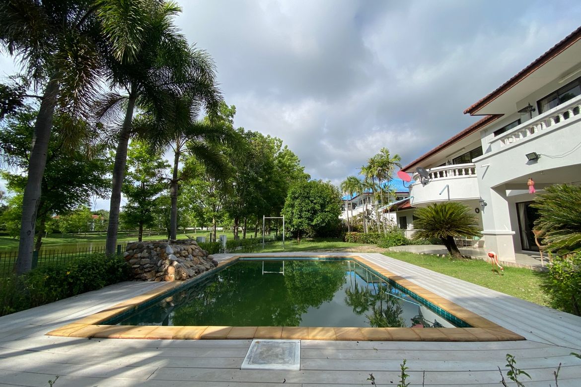 3-Bed Family Home with Private Pool for Rent in San Kamphaeng
