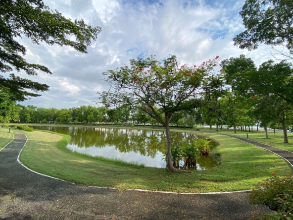 3-Bed Family Home with Private Pool for Rent in San Kamphaeng