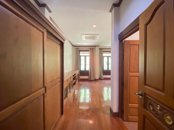 4 bed house for sale in Mae Joe