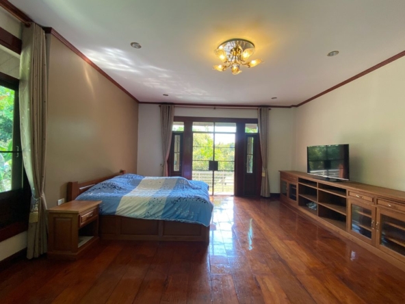 4 bed house for sale in Mae Joe