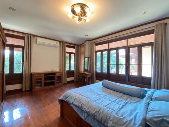4 bed house for sale in Mae Joe