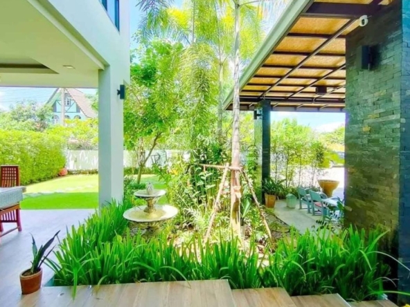 Varee international school