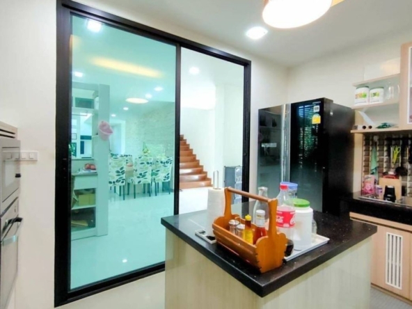 Modern house for Sale / Rent near 89 plaza