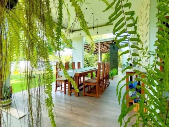 city center and Chiang Mai Airport.-CMB-CMB04690