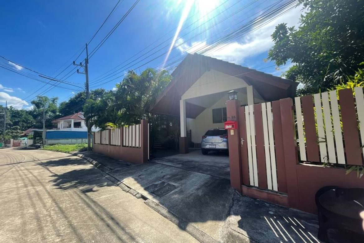 Contemporary style Single story for sale  In a quality project