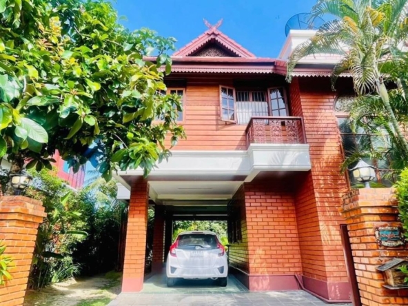 Doi Saket Chiang Mai-CMB-CMB04675