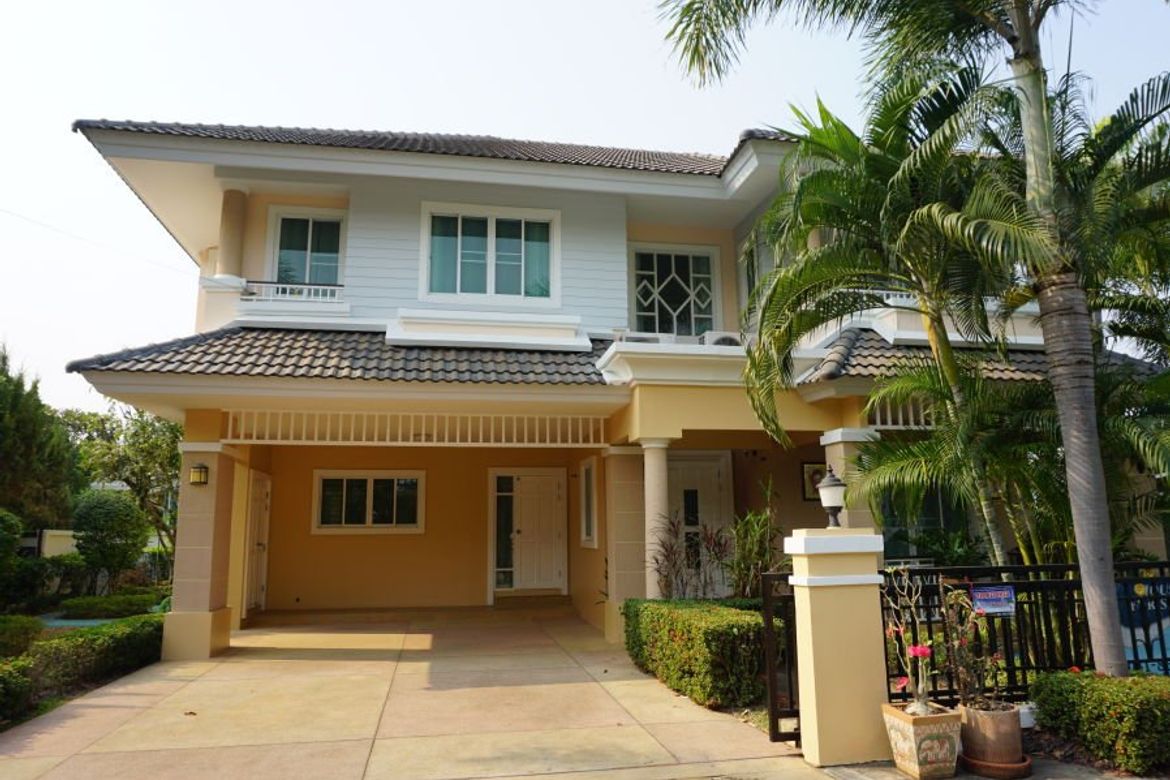 A spacious house 3 bed for sale in Doi Saket