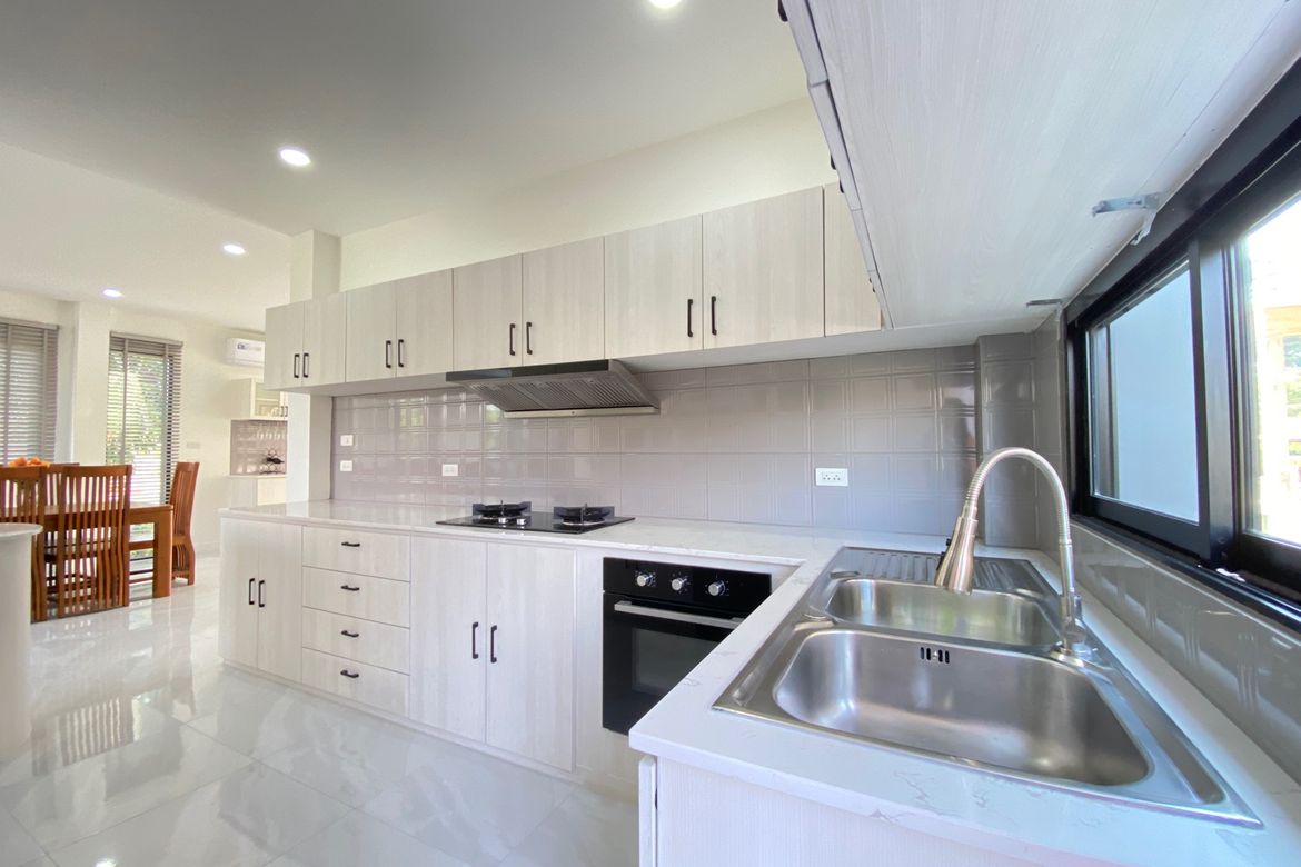 Brand new 3 bed house for sale in Doi Saket