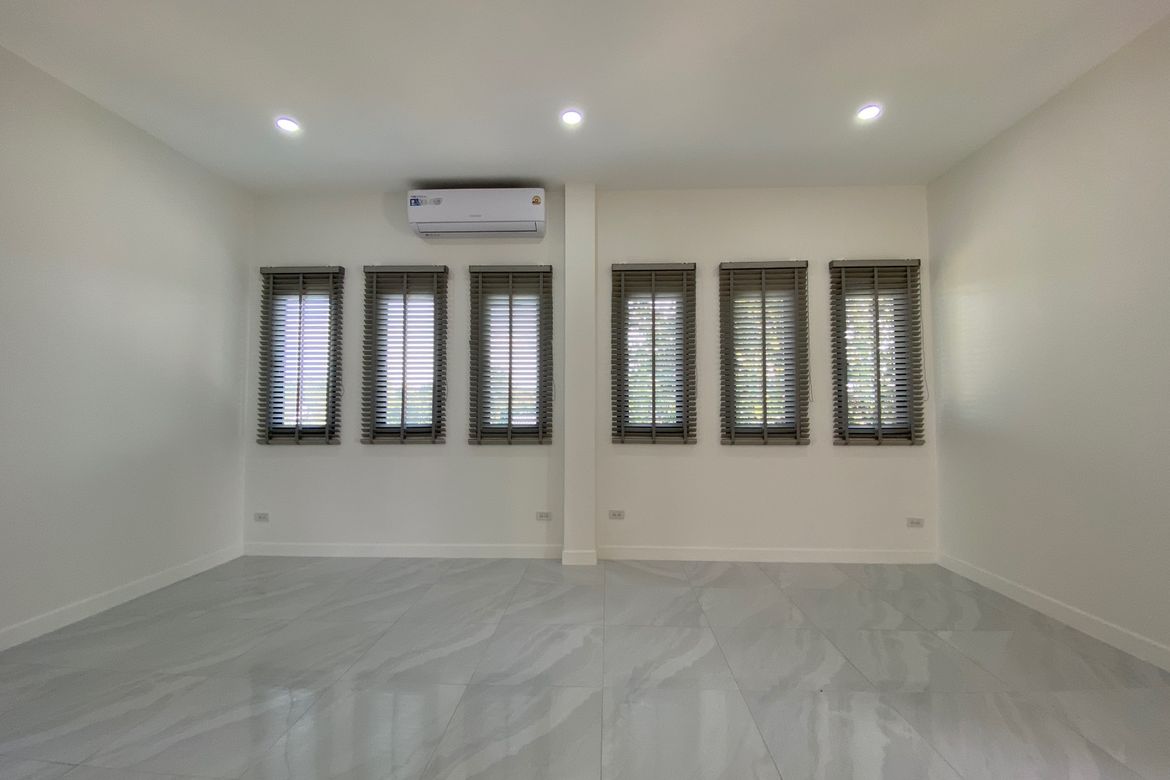 Brand new 3 bed house for sale in Doi Saket