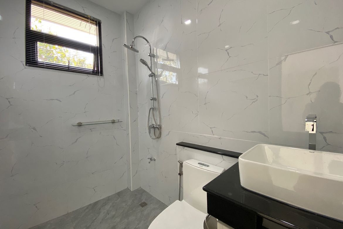 Brand new 3 bed house for sale in Doi Saket