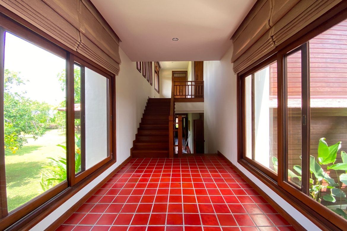 Thai Lanna House Style with pool for sale in Doi Saket