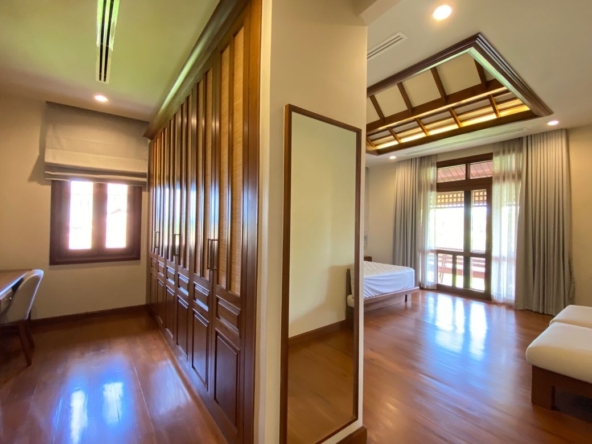Thai Lanna House Style with pool for sale in Doi Saket