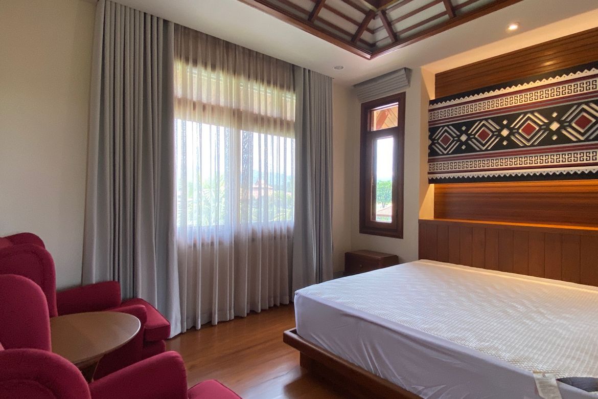 Thai Lanna House Style with pool for sale in Doi Saket