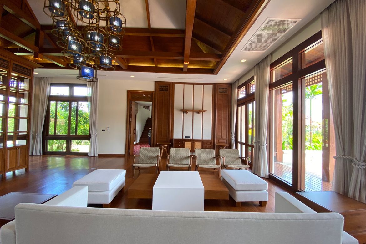 Thai Lanna House Style with pool for sale in Doi Saket