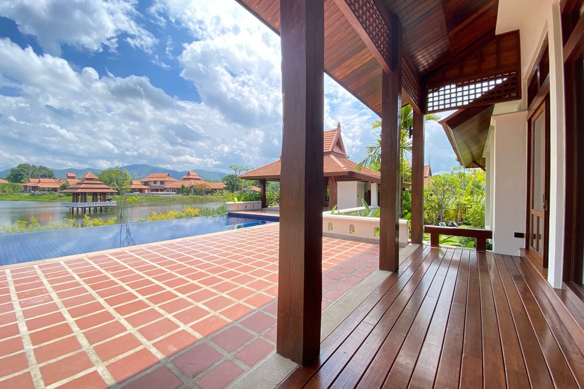 Thai Lanna House Style with pool for sale in Doi Saket
