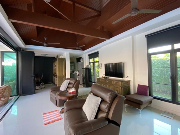4 Bedroom Pool Villa for Sale in Doi Saket