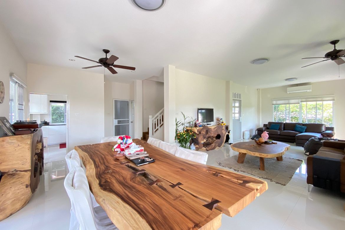 4 Bedroom Pool Villa for Sale in Doi Saket