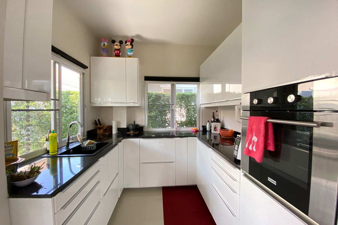 4 Bedroom Pool Villa for Sale in Doi Saket