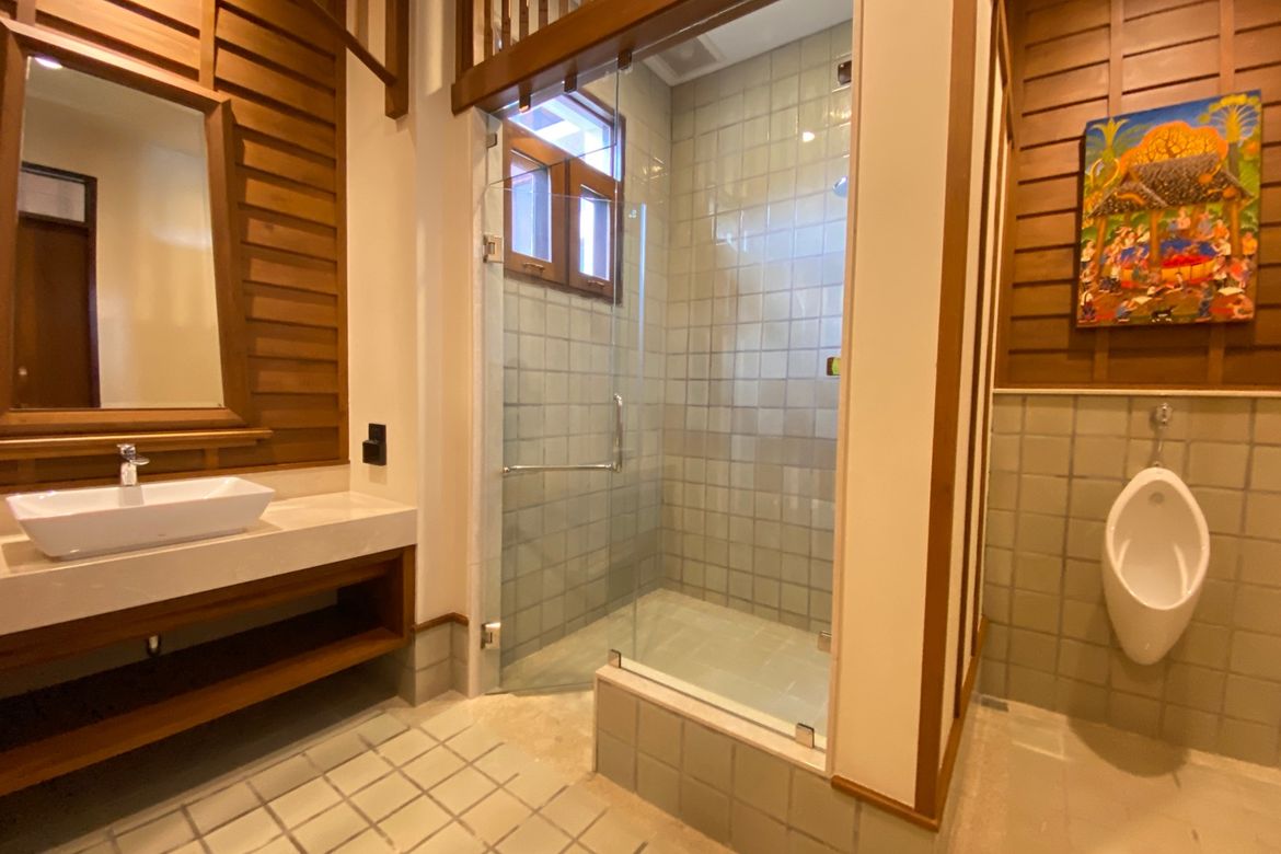 4 Bedroom House for sale-P-PHS996