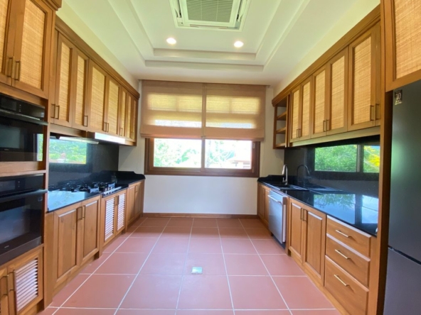 4 Bedroom House for sale-P-PHS996