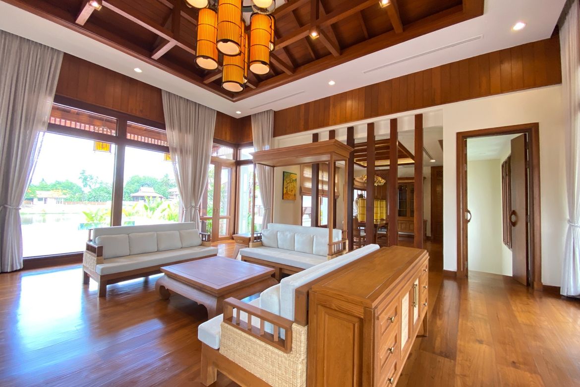 4 Bedroom House for sale-P-PHS996