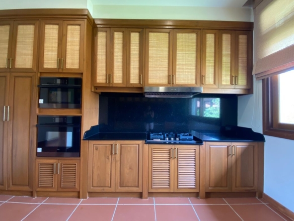 4 Bedroom House for sale-P-PHS996