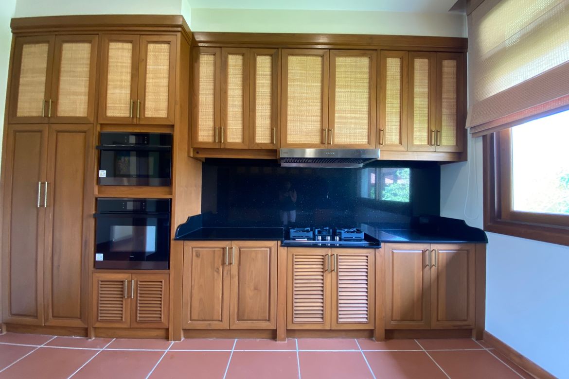 4 Bedroom House for sale-P-PHS996