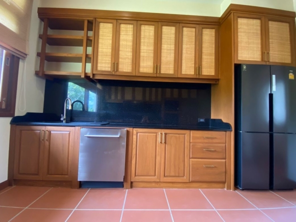 4 Bedroom House for sale-P-PHS996